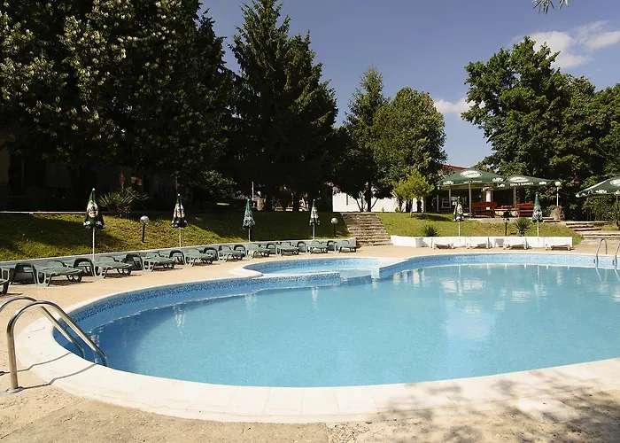 Zdravets - Free Parking 3*