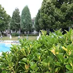 فندق Zdravets - Free Parking 3*
