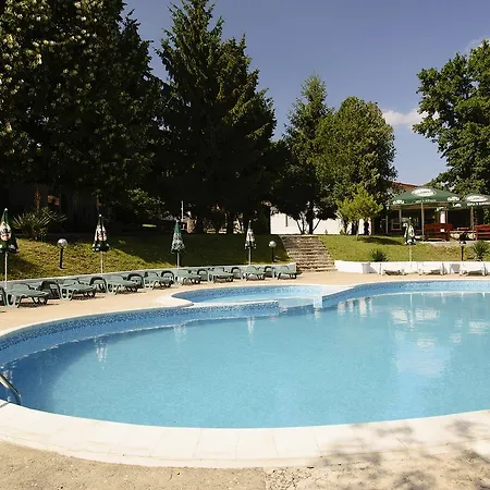 Zdravets - Free Parking 3*